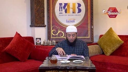 DIDALAM MADU TERDAPAT OBAT! Berlomba-lomba dalam kebaikan dengan share, tag, mention ke orang lain. 1 orang yang tau ilm…