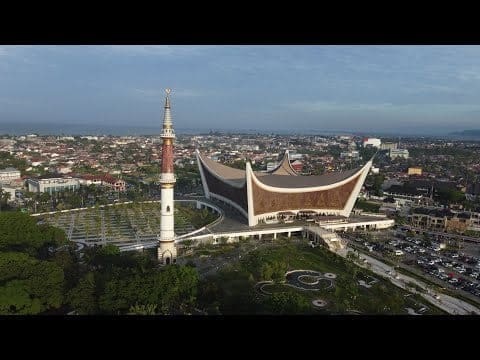 Berjalan Untuk Hari Ini , Berlari Untuk  Masa Depan –  Ustadz DR Syafiq Riza Basalamah MA