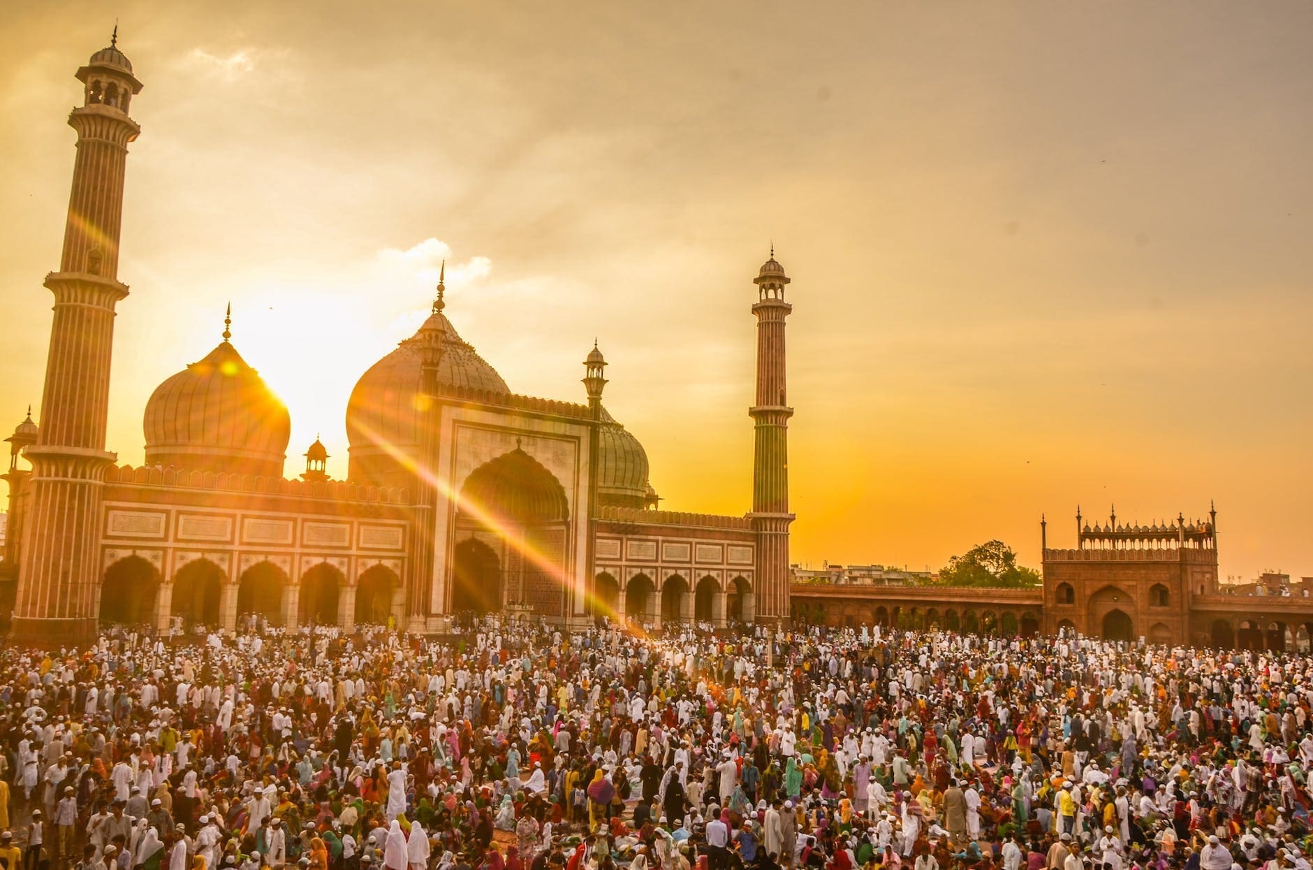 Meneladani Nabi Dalam Beriedul Fitri (Bagian 2)