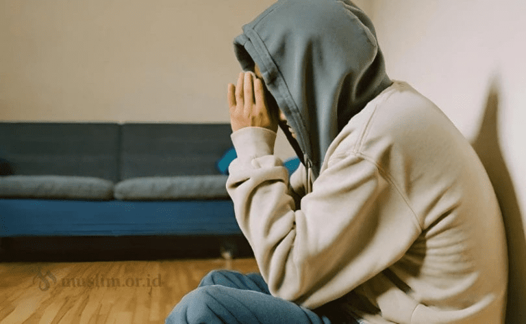 Sikap Seorang Mukmin Ketika di Puncak Kesulitan (Bag. 2)