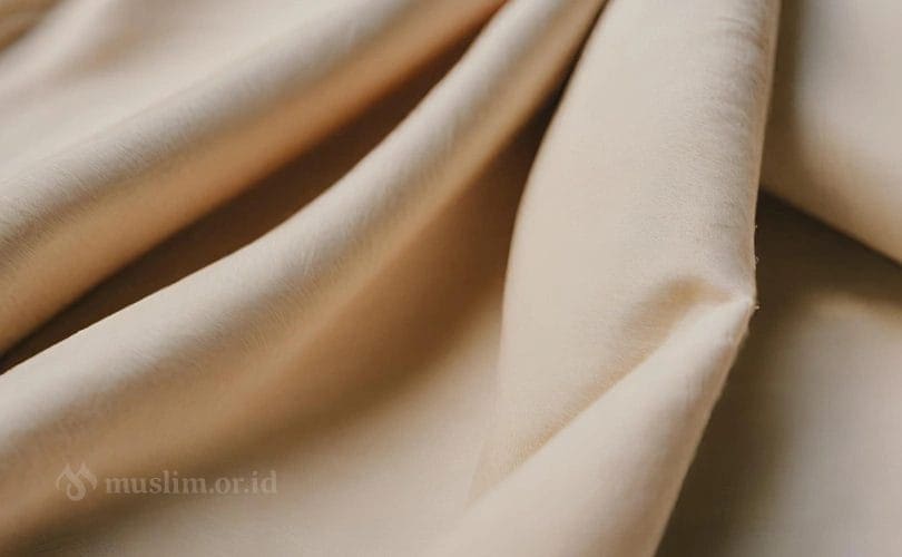 Ketentuan dan Tata Cara Mengusap Imamah dan Kerudung ketika Wudu Ketentuan dan Tata Cara Mengusap Imamah dan Kerudung ketika Wudu