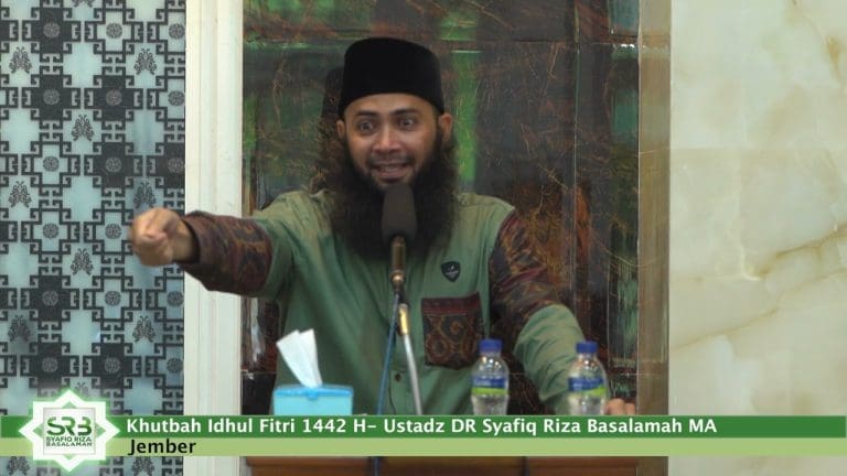 Khutbah Idhul Fitri – Ustadz Dr. Syafiq Riza Basalamah, M.A. Khutbah Idhul Fitri – Ustadz Dr. Syafiq Riza Basalamah, M.A.