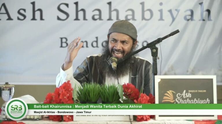 Daurah Muslimah : Menjadi Wanita Terbaik Dunia Akhirat – Ustadz DR Syafiq Riza Basalamah MA Daurah Muslimah : Menjadi Wanita Terbaik Dunia Akhirat – Ustadz DR Syafiq Riza Basalamah MA